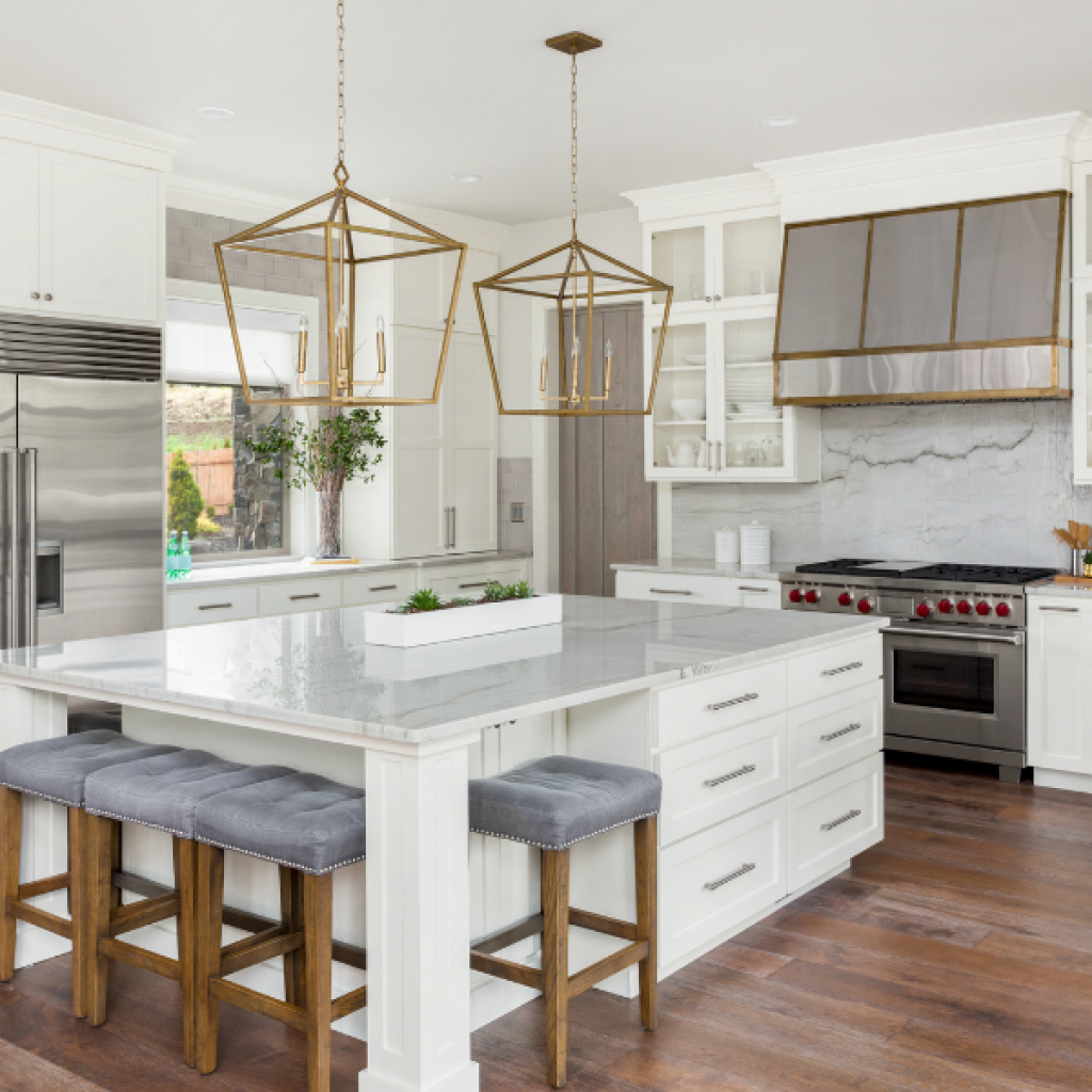 How to Pick the Right Pendant for Your Kitchen